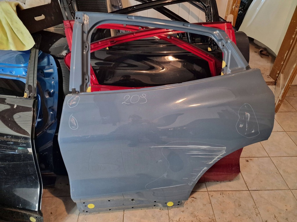 фото №10, Ford mustang mach-e 2022 задняя сторона левая дверь задние