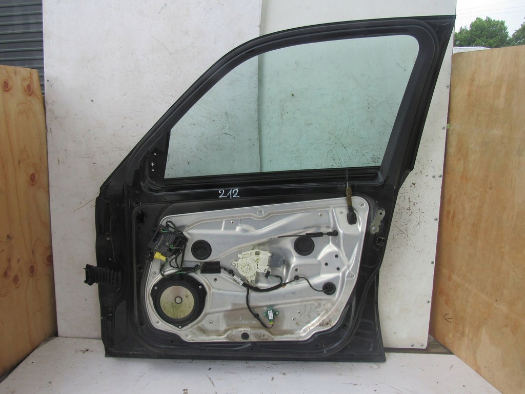 фото №10, Mercedes glk x204 w204 204 дверь правый перед правое передние 2047205400