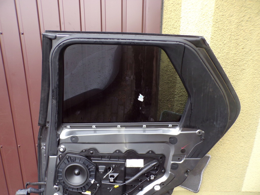 фото №9, Дверь правый задняя land rover discovery v