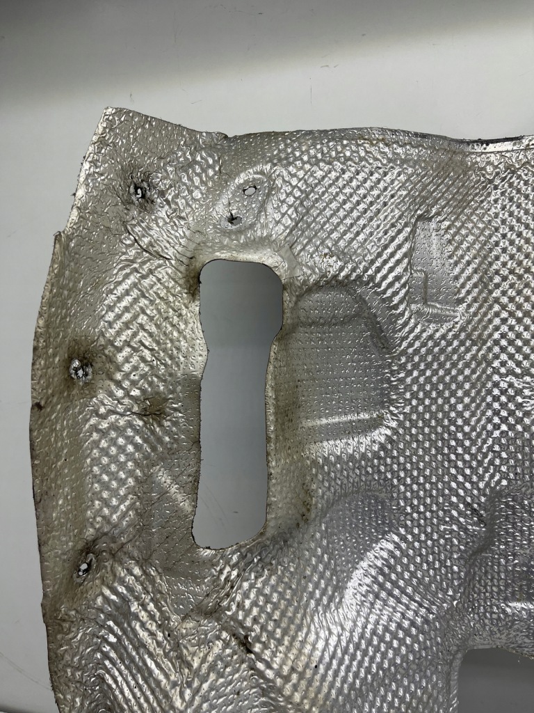 Audi a7 a6 c7 накладка тепловая туннель среднего коробки Недорого