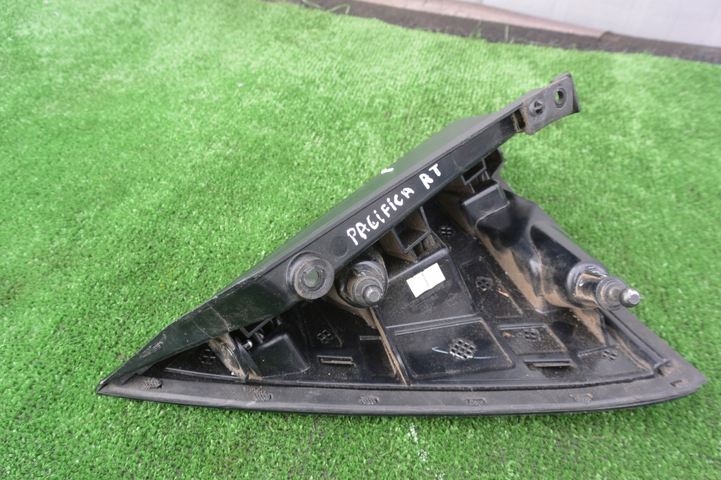 фото №7, Треугольник крыла правый chrysler pacifica 16-