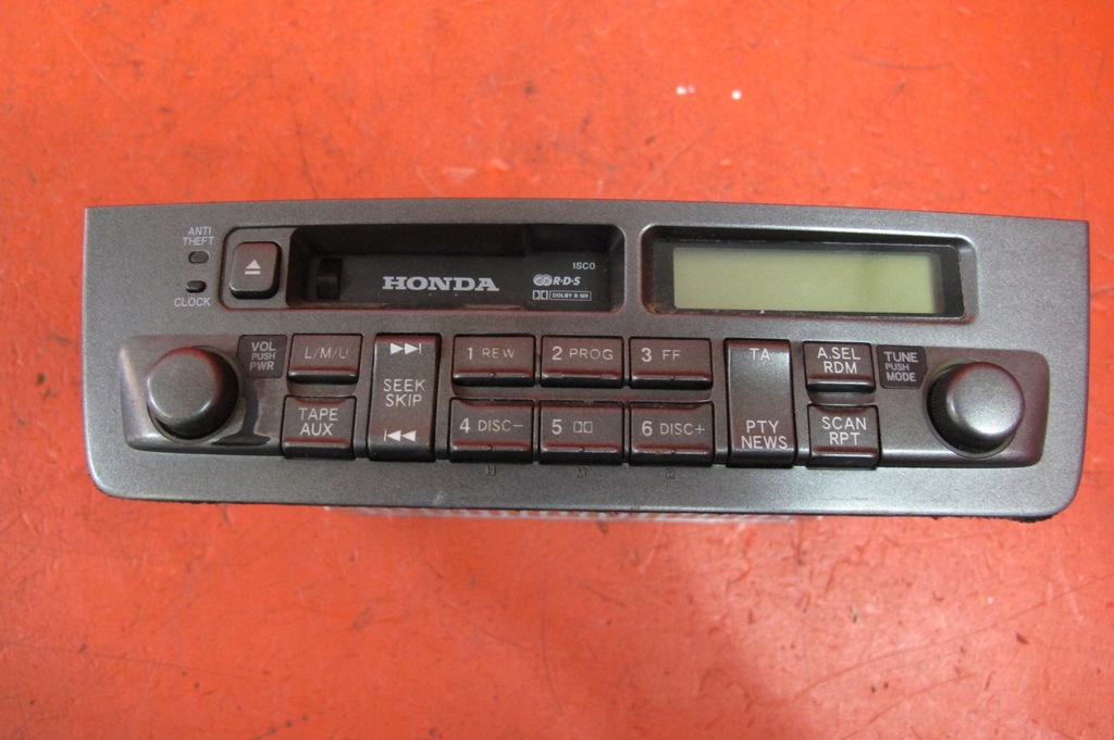 фото №1, Honda civic 7 vii eu8 01- радио кассета радиопроигрыватель 39100-s6a-g100