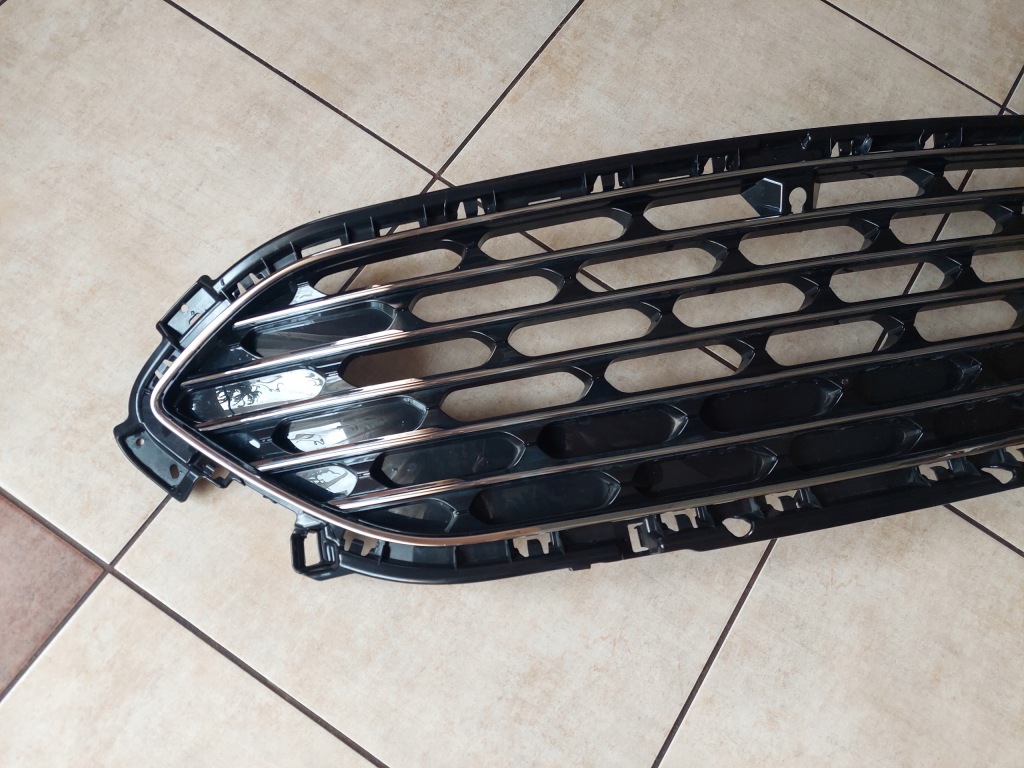 фото №2, Решётка радиатора --- решётка радиатора --- ford kuga mk3 - mk 3