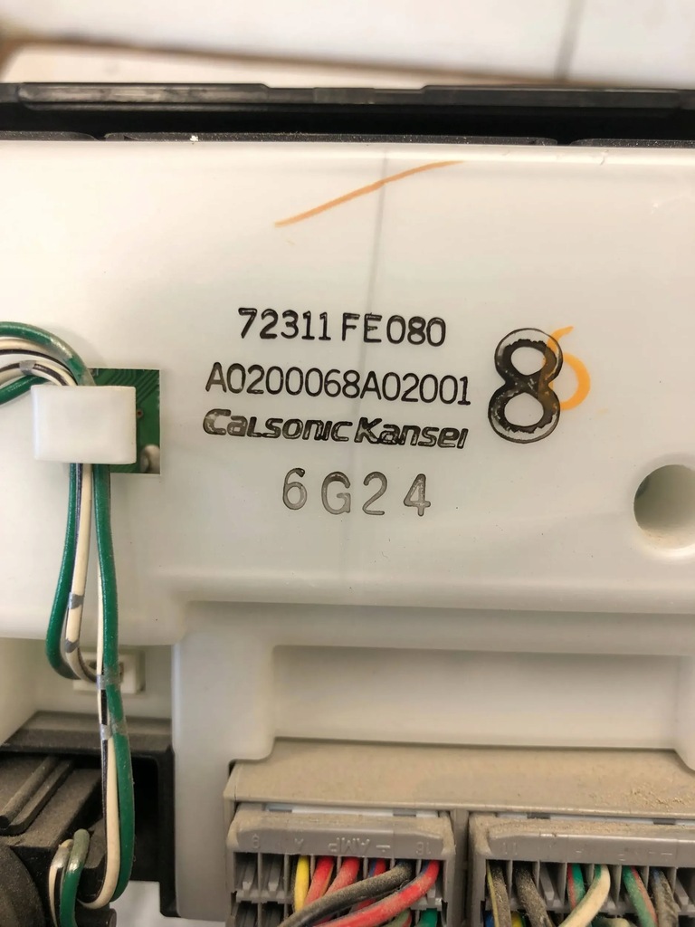 фото №7, Панель кондиционера рамка subaru impreza ii hawkeye 72311fe080