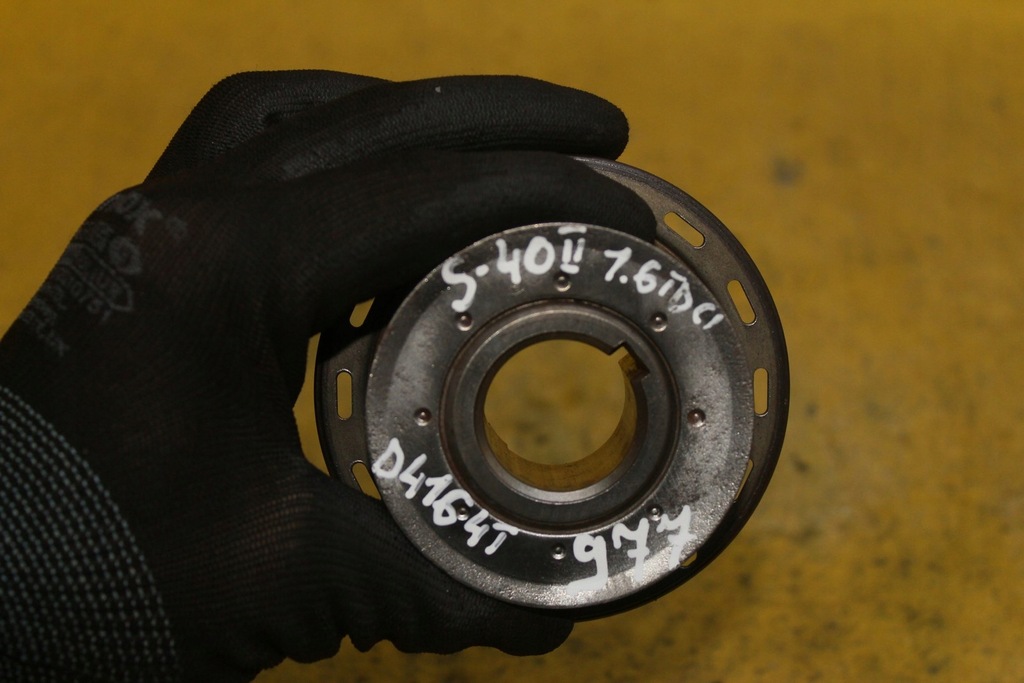 фото №6, Колесо распределительного вала зубчатое volvo s40 ii 1.6 tdci