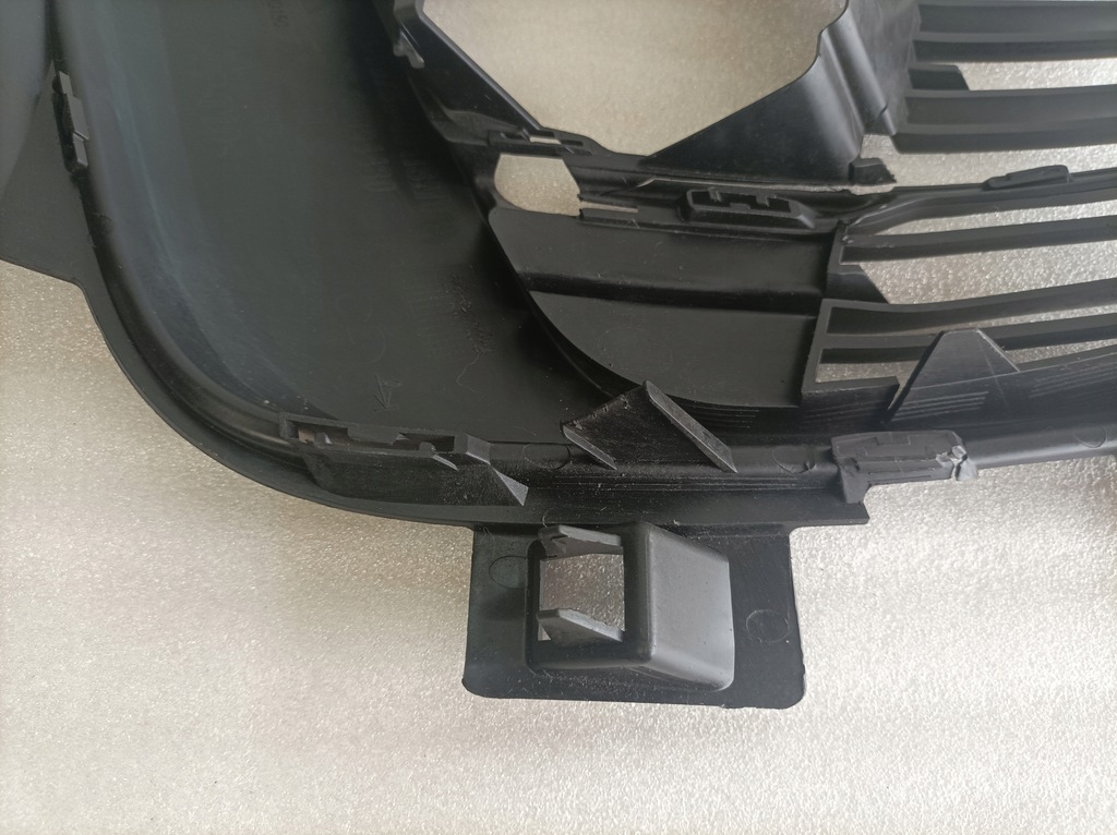 фото №11, Решётка бампера peugeot 308 t9 ii lift правая