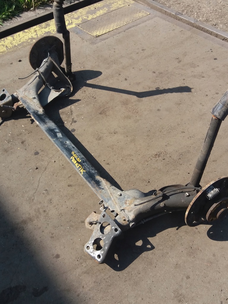 фото №1, Skoda praktik балка задня