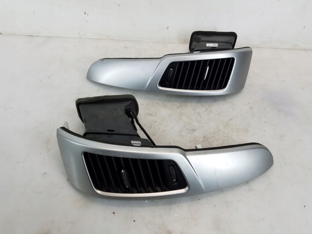 Купити Решітка обдув kia venga