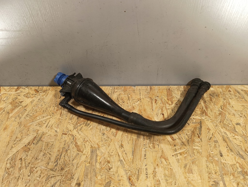 фото №1, Заливна горловина adblue peugeot expert iii jumpy scudo 9810969380