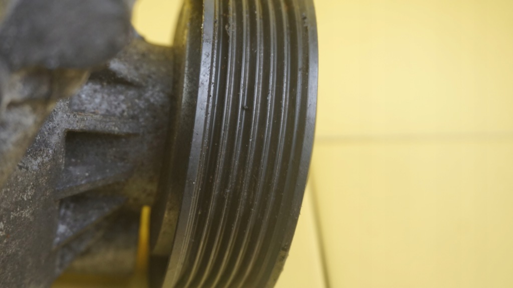 Mokka zafira astra 1.6 cdti 16r b16dth насос води 55484533 Недорого