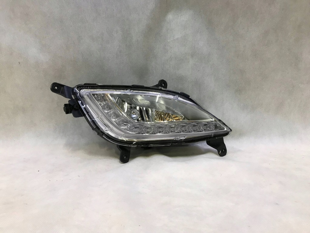Купити Hyundai i30 ii 13-18 протитуманна фара led drl правий гарний!