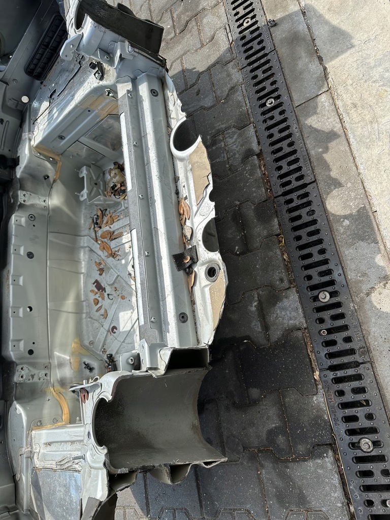 фото №10, Pas задній кузов, pas задня, піддон, крила піддон mercedes r230 c775