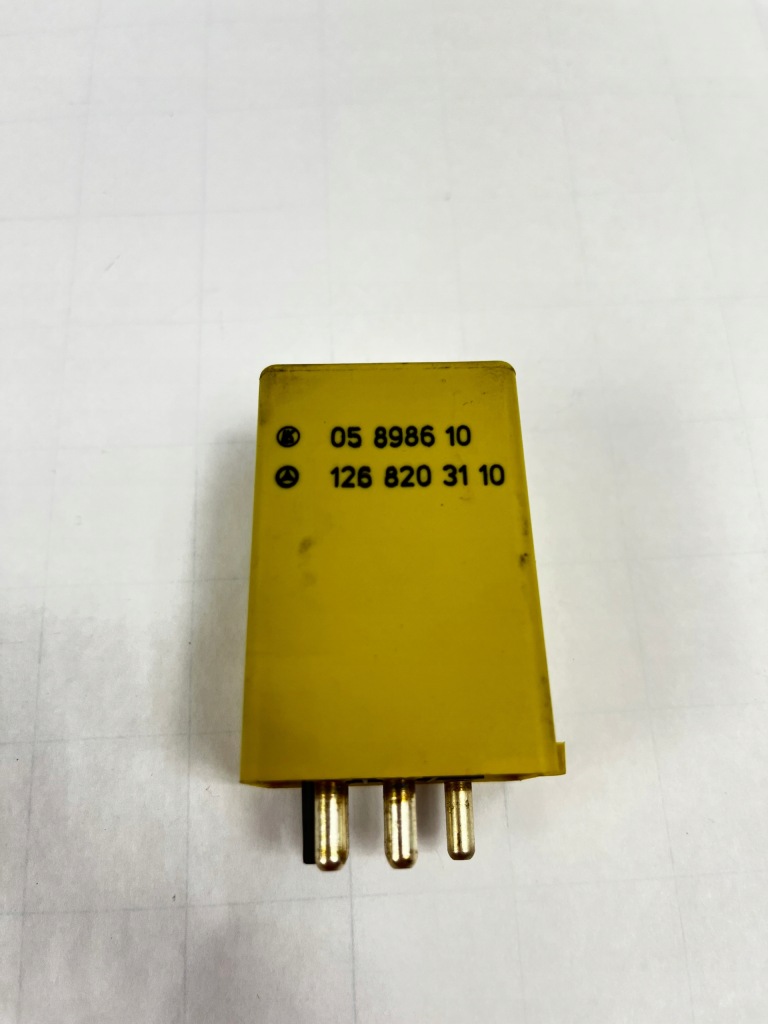 Купити Реле mercedes 1268203110 w126