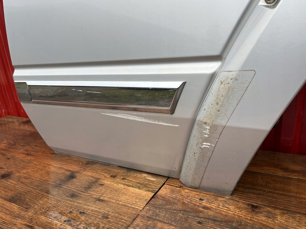 фото №7, Jeep commander двері лівий задня ps2 оригінал цілий