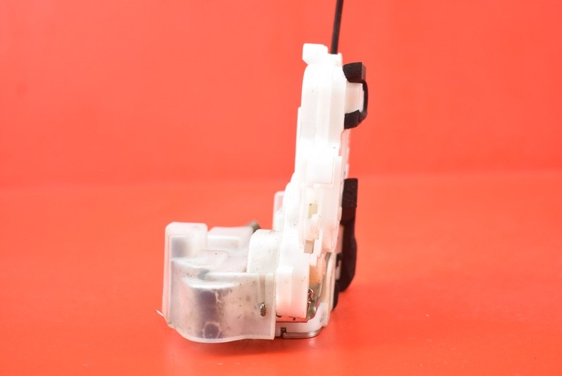 фото №4, Замок дверь правый перед subaru forester 3 iii 09r