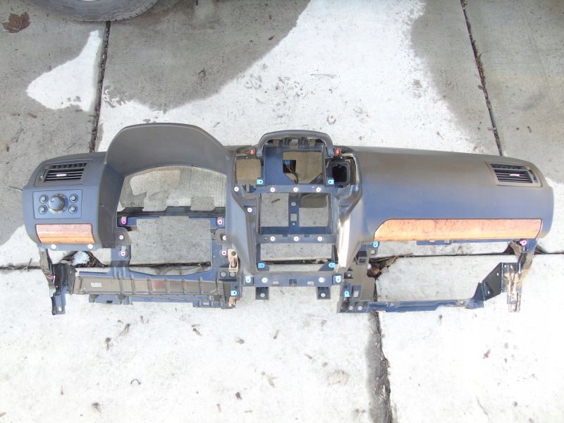 фото №1, Opel zafira b приборная панель приборная приборная панель