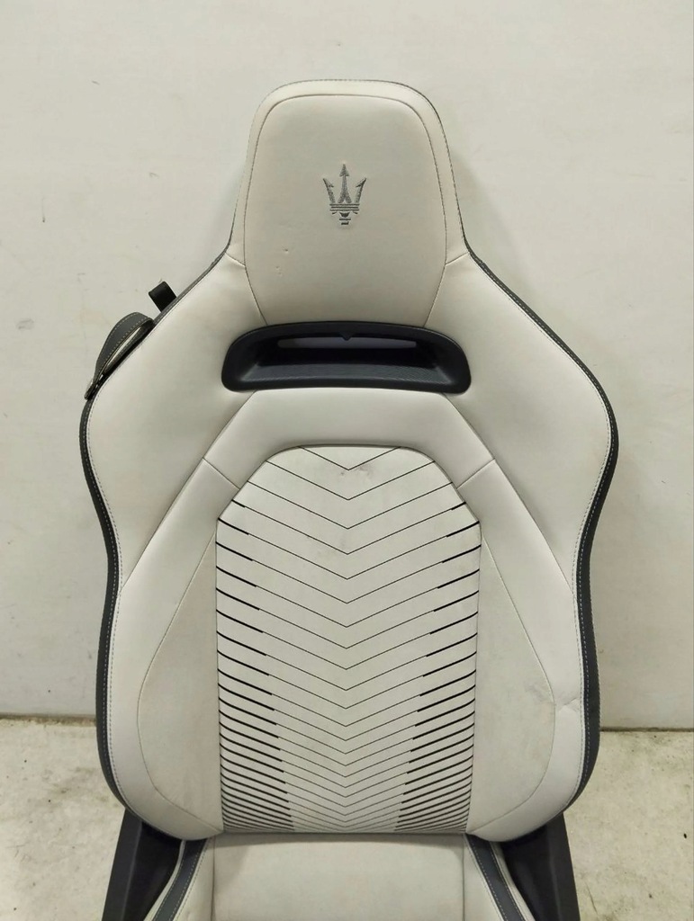 фото №13, Maserati mc20 2023 сидіння, сидіння 670270715