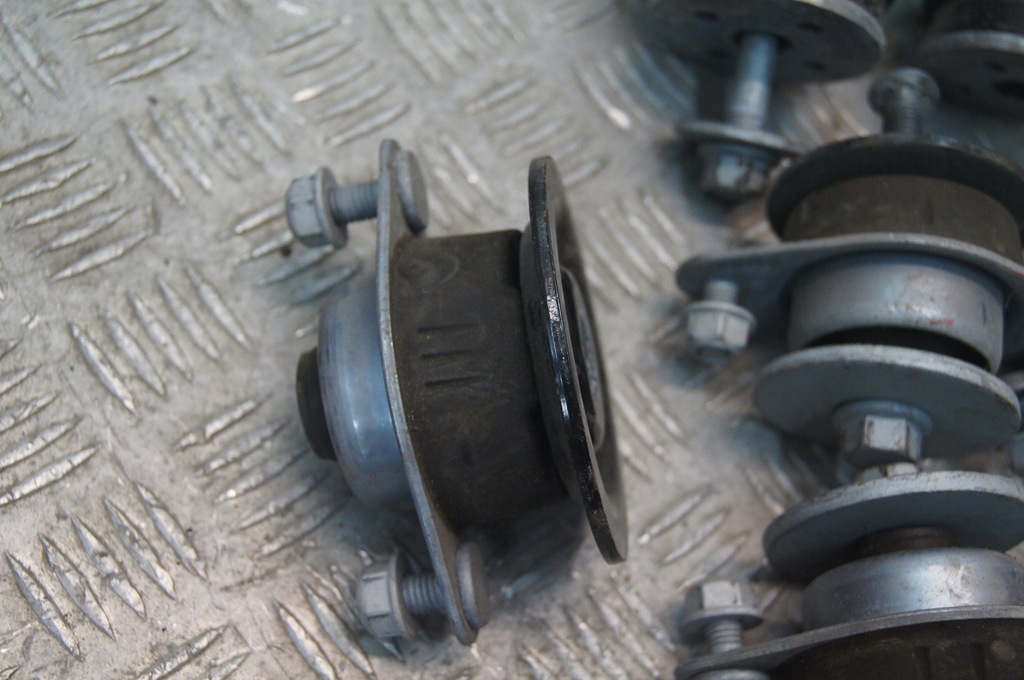 фото №9, Jeep wrangler jl подвеска кабины подушки безопасности резинки