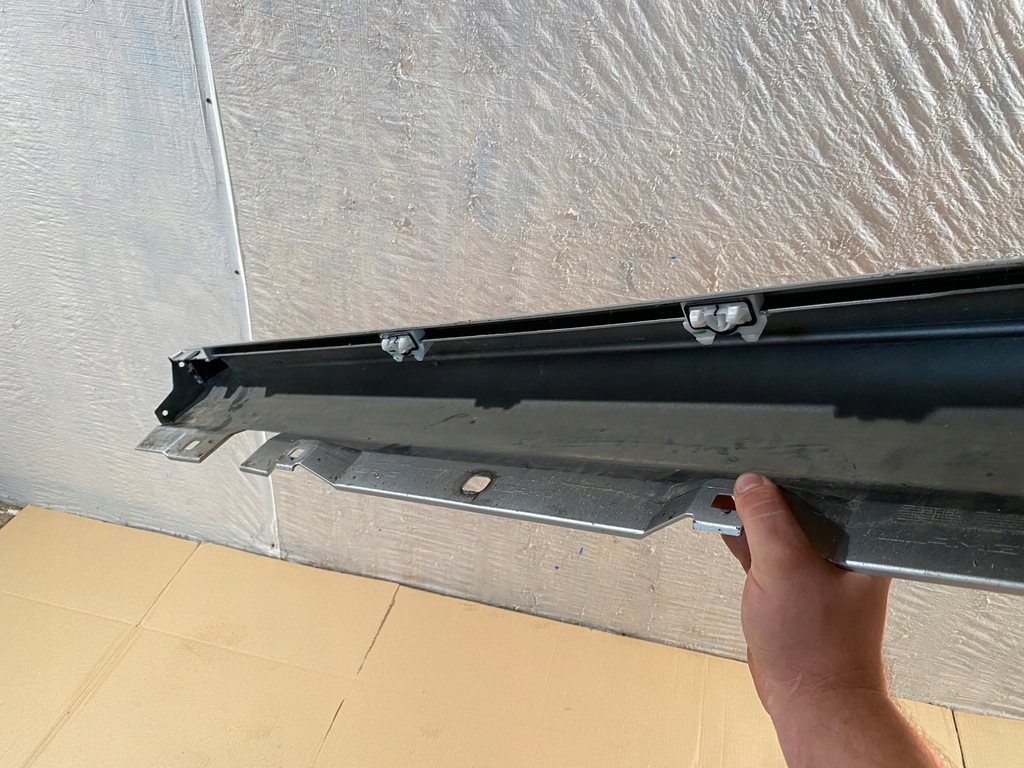 фото №7, Mercedes a-klasa w177 amg молдинг порог правая