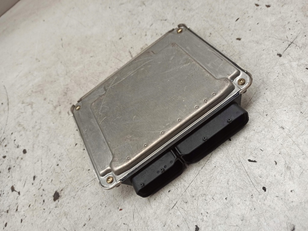 фото №8, Audi a4 b6 бортовий комп'ютер двигуна блок керування 8e0907401