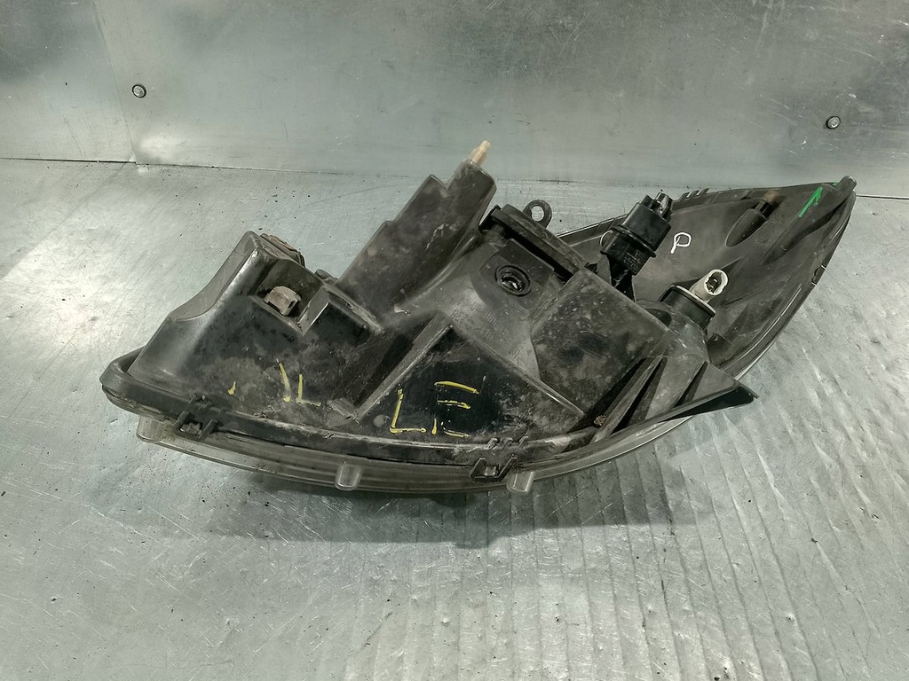 фото №11, Лампа правая перед dacia sandero i 8200733877