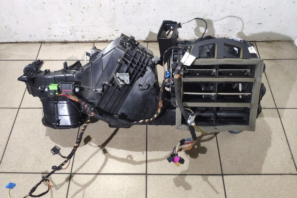 фото №9, Отопитель porsche cayenne 9pa 7l0820095 4.8l бензиновый 283kw 2008