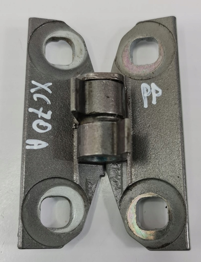 фото №1, Петля дверь правый перед volvo xc70