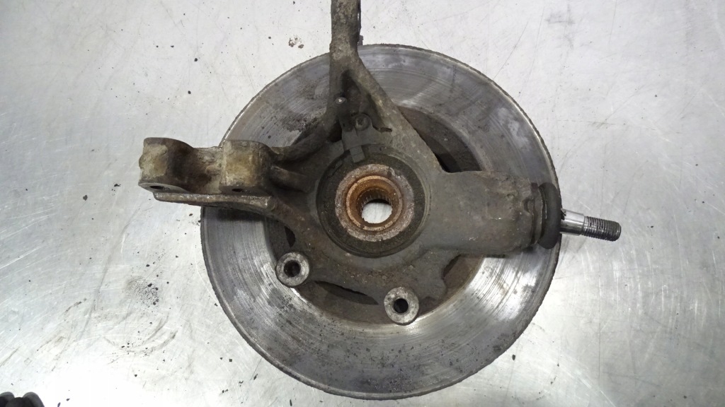 Поворотный кулак ступица правый перед citroen c4 picasso 1.8 в Украине