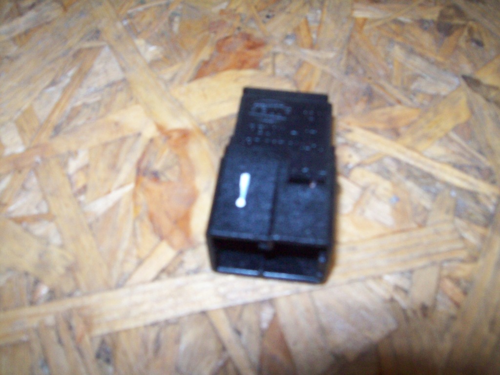 фото №1, Nissan almera tino 2,2 di o5 r реле