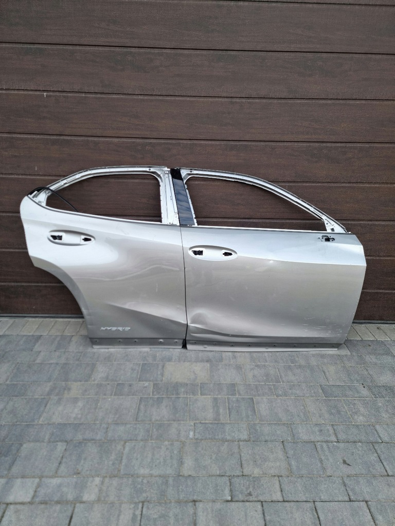 фото №1, Lexus ux дверь правое задние задняя