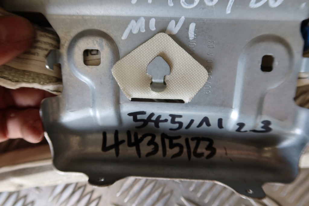 фото №4, Шторка безпеки права mini r56 a26961205031