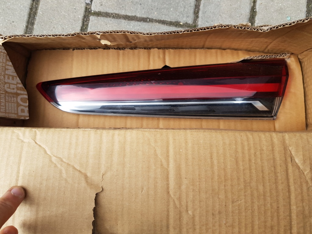 фото №1, Лампа r правая правый задняя задняя reanult captur ii 2 led 265501234r w крышка