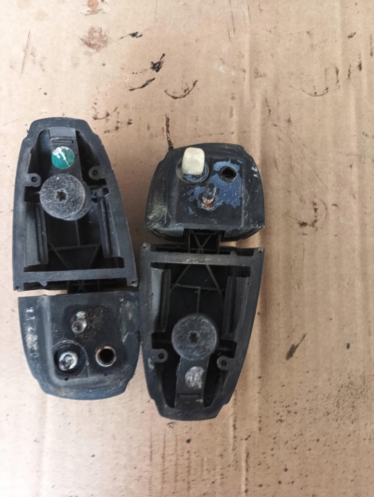 фото №2, Петлі скло задній кришки kia sorento 2005 rok