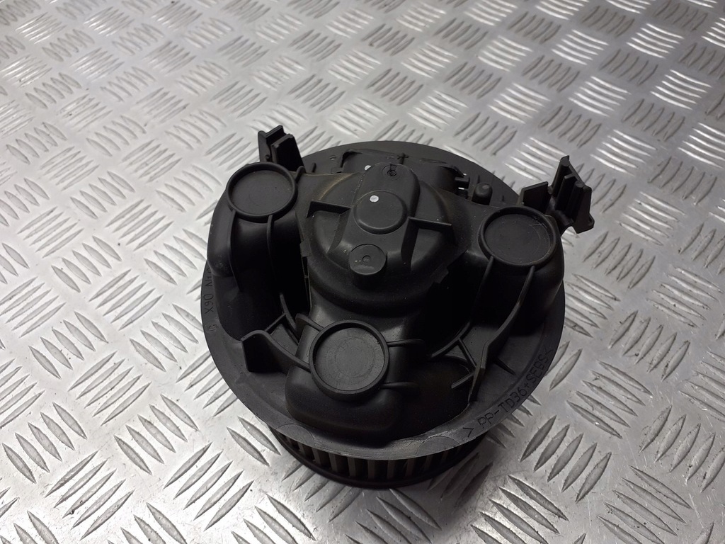 фото №1, Вентилятор обдув dacia logan n1037030