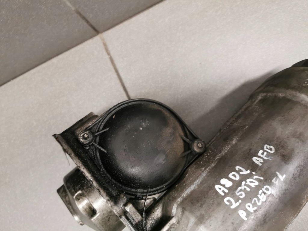 фото №4, Основа фільтра оливи audi a8 d2 2.5 059115405c