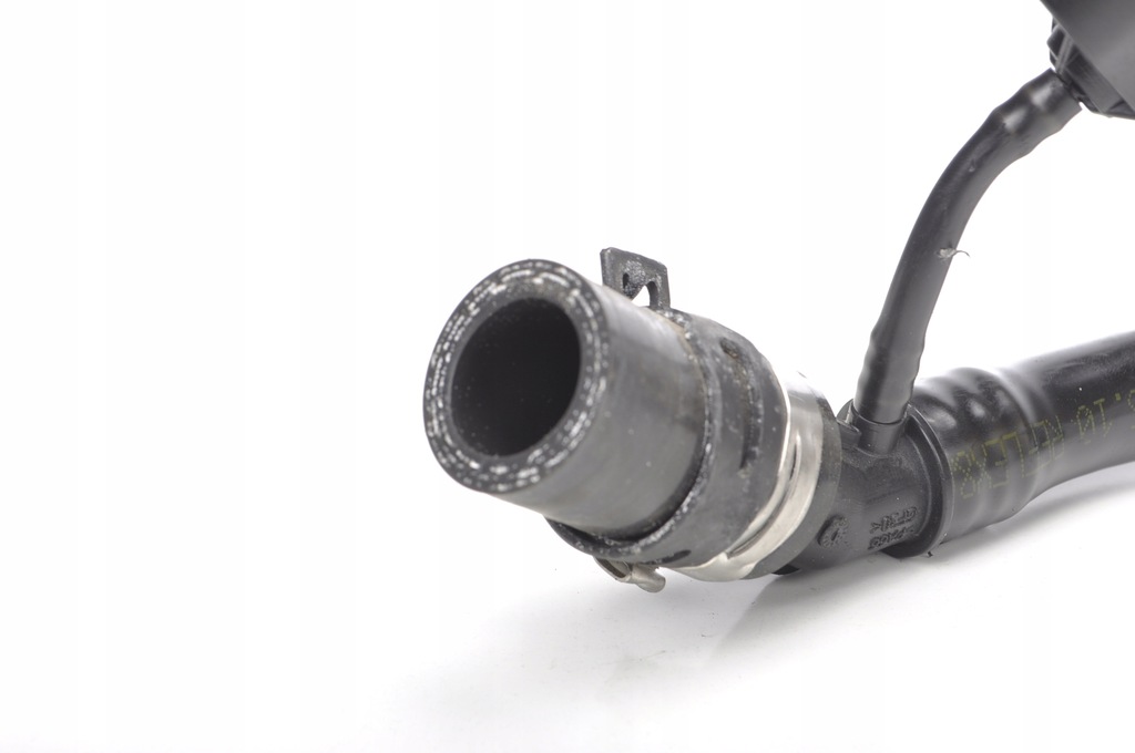 фото №4, Aston martin db11 5.2 труба шланг левый