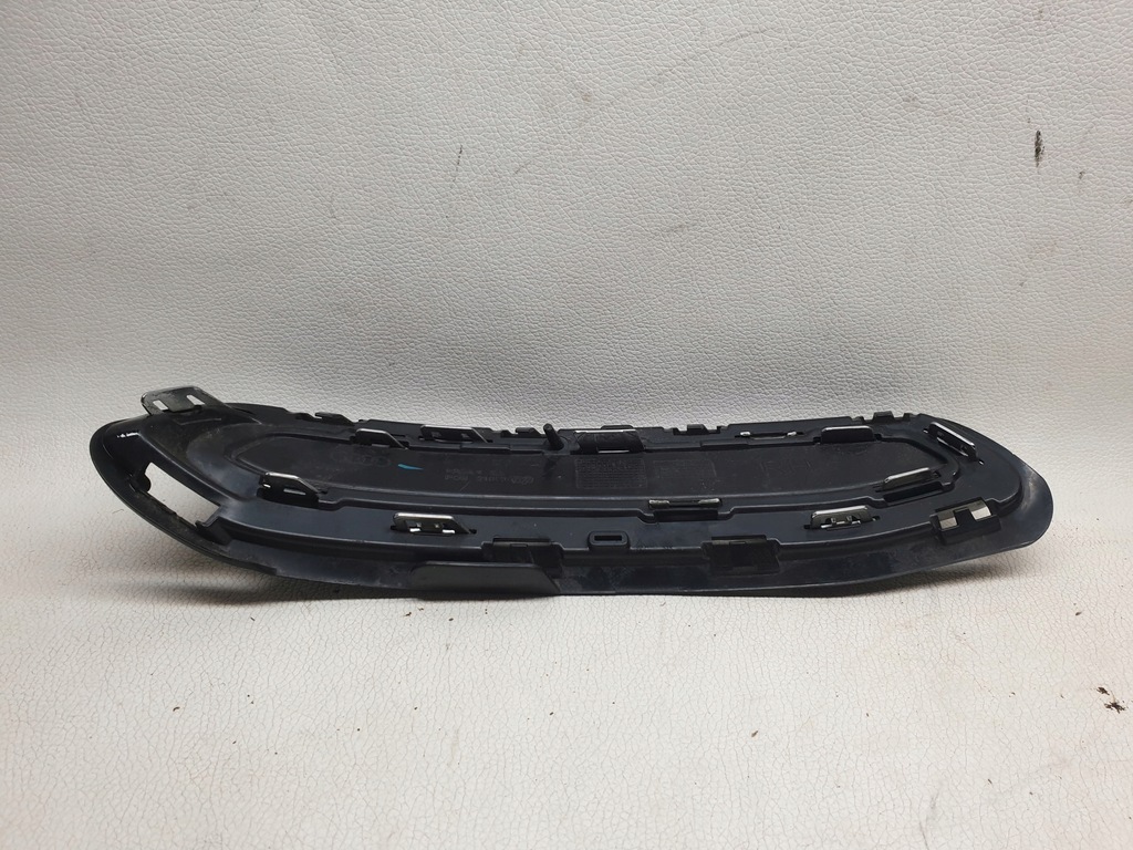 фото №8, Audi a6 c8 18-21 решітка заглушка w спойлер бампера задня права 4k0807320