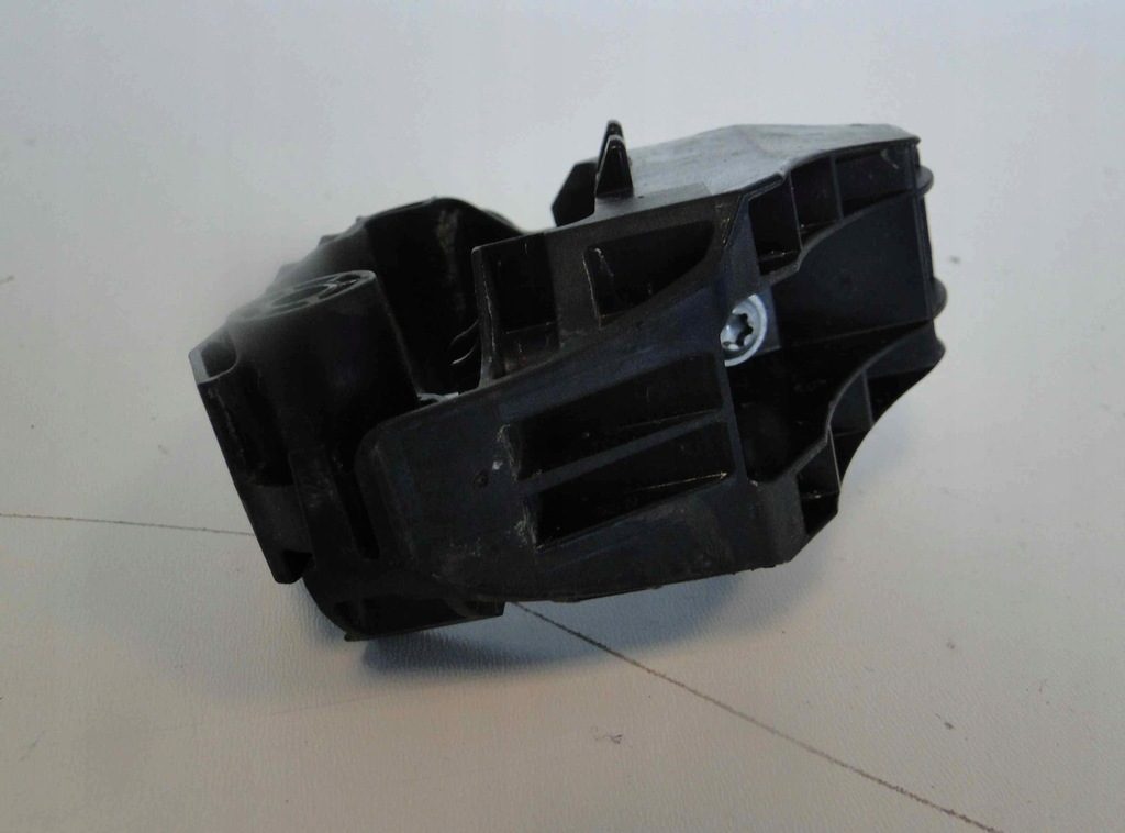 фото №9, Mercedes cls 257 кронштейн радиатор