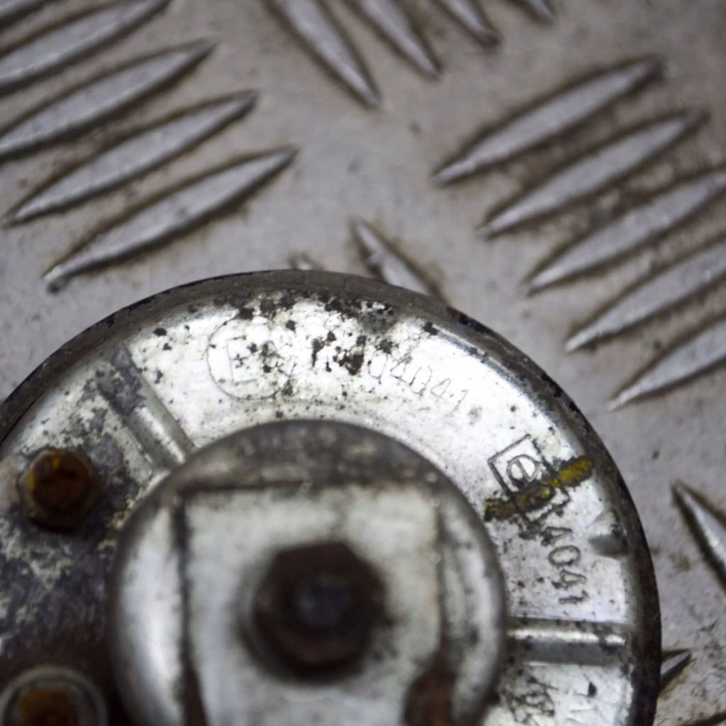 фото №8, Mitsubishi outlander 2009 клаксон