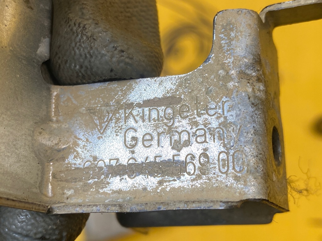 фото №6, Ушко кронштейн кронштейн радио porsche 911 997