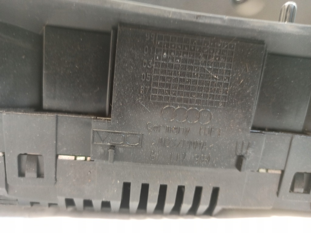 фото №13, Audi a2 1.4 tdi лічильник прилади 8z0920900t