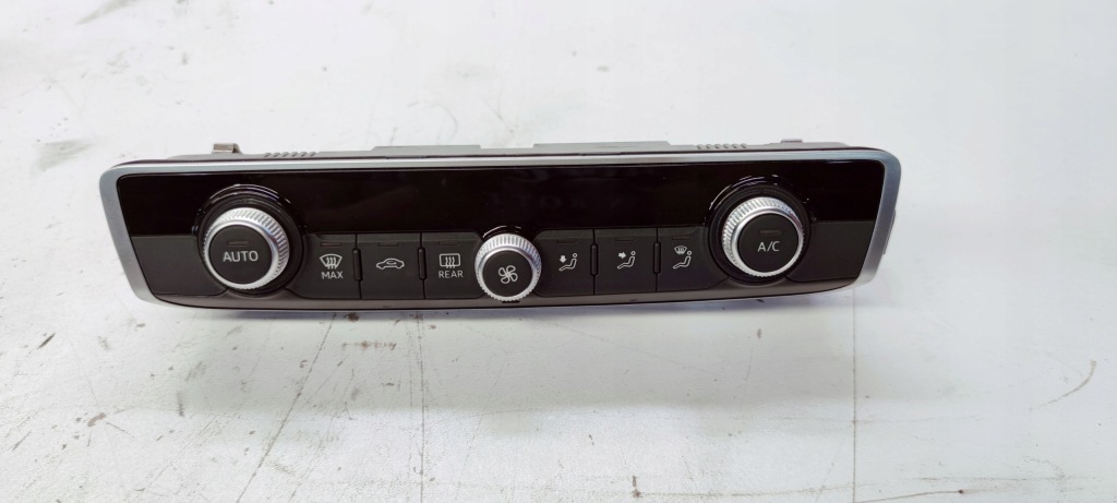 фото №1, Панель кліматронік audi q3 f3 83a820043