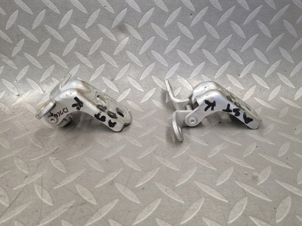 фото №1, Петля петлі двері правих góra + dół z176 opel astra v k