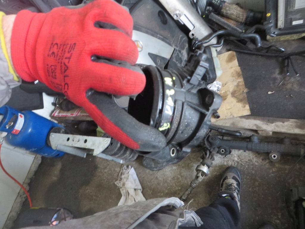 фото №1, Jeep mercedes труба з'єднувач дросель 3.0 crd a6420900144 d