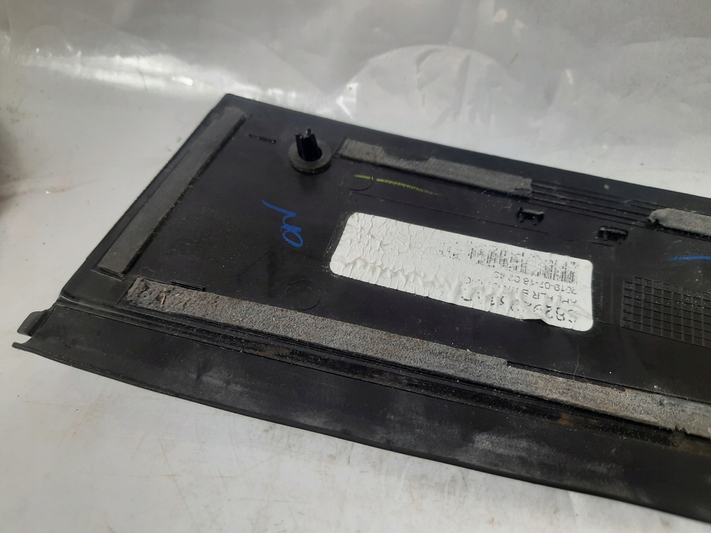 фото №11, Dodge ram 1500 v 19- молдинг дверь левый задняя 68292931ad usa