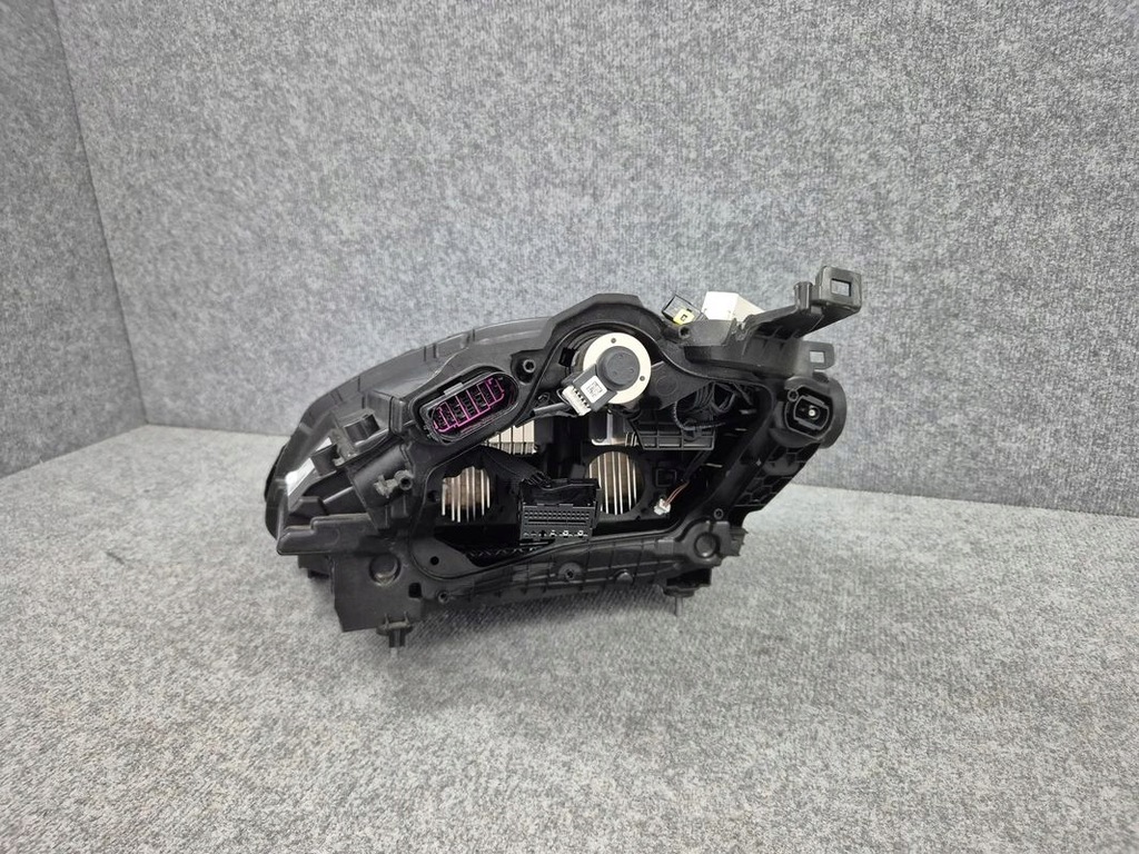 фото №7, Фара лампа передняя правая - porsche taycan lift matrix 9j1941060ad 24-