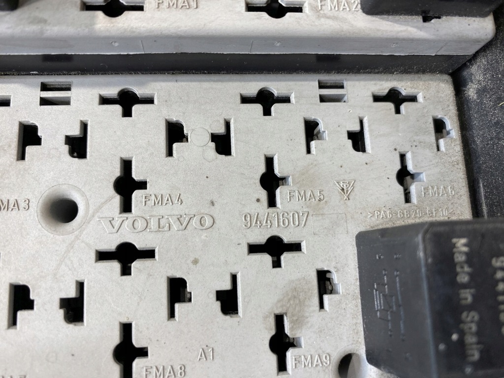 фото №7, Коробка запобіжників volvo s80 i 2.4 9168986