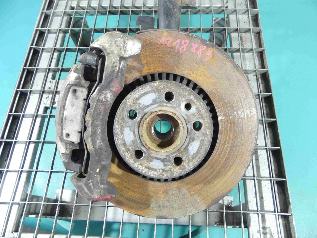 фото №1, Поворотний кулак ліва ступиця перед volvo s80 ii 3.2