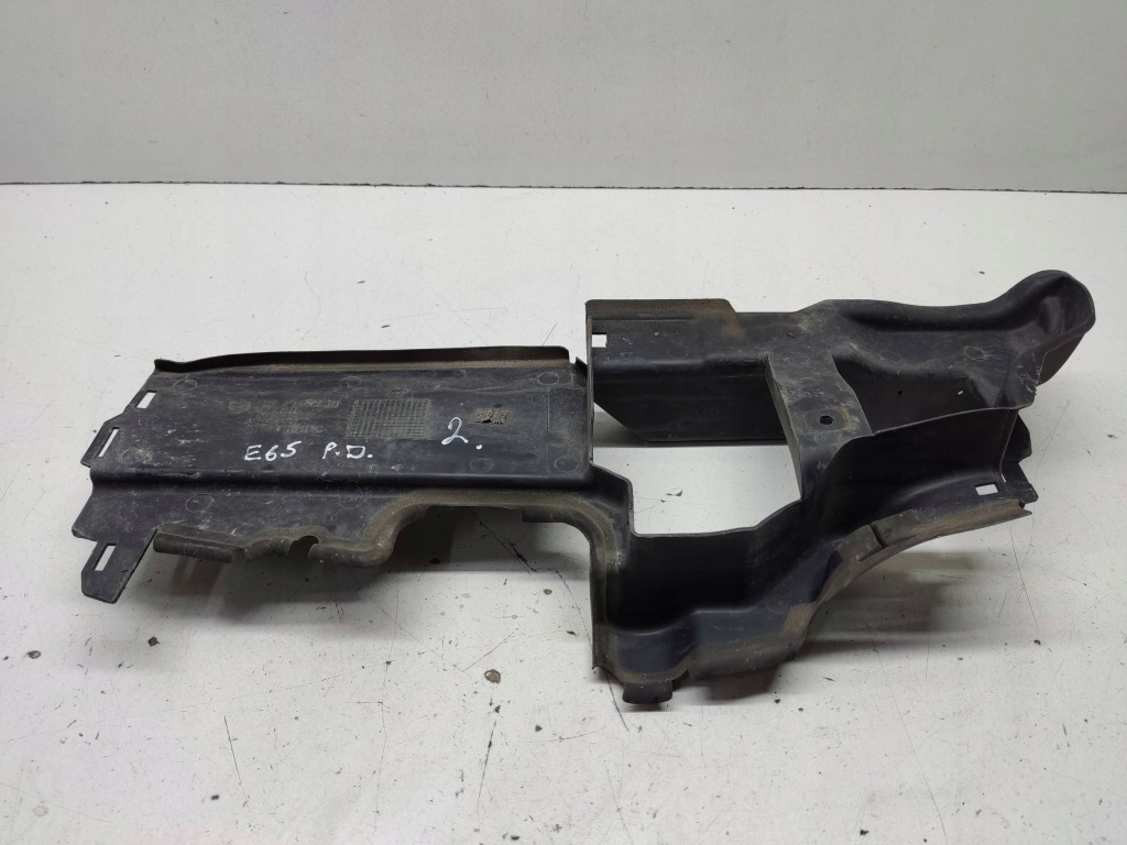 Канал воздуха правая сторона bmw 7 e65 e66 7011216 с Разборки