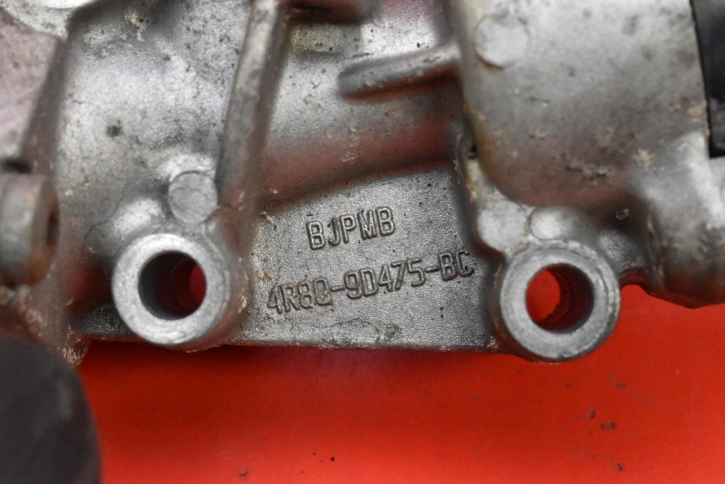 Клапан egr 4r8q-9y493-bj jaguar xj x358 2.7 tdv6 204 km 07-09 с Разборки